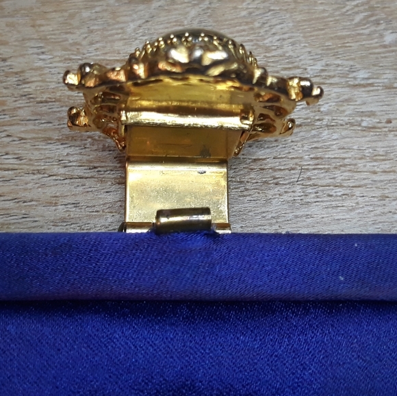 Vintage 1950's Mel-Ton Blue Satin Clutch Purse with Ornate Jewel Clasp - Picture 4 of 12